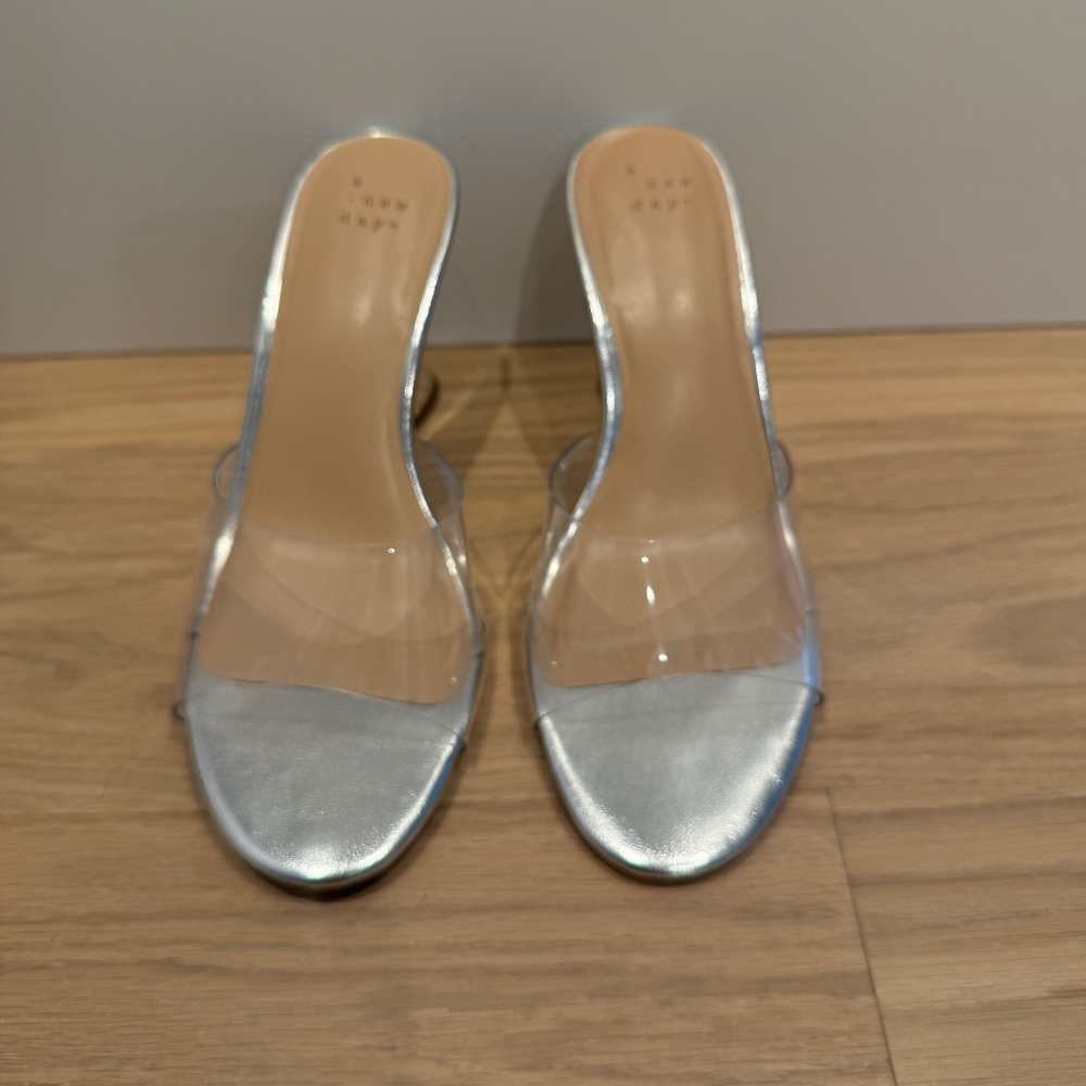 Silver Clear Heel - Size 7.5